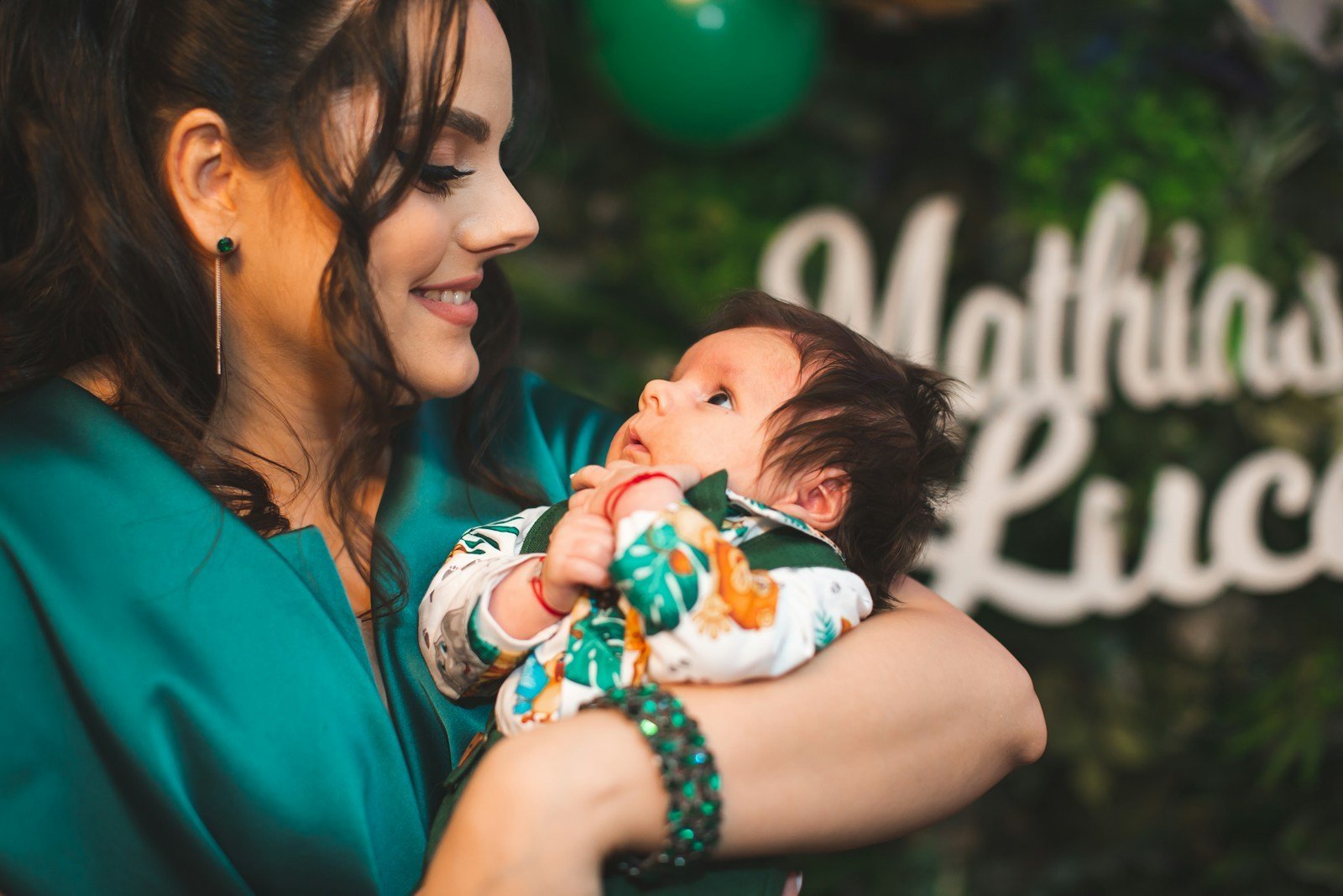 Mother and newborn representing how to manage graduate school with a new baby
